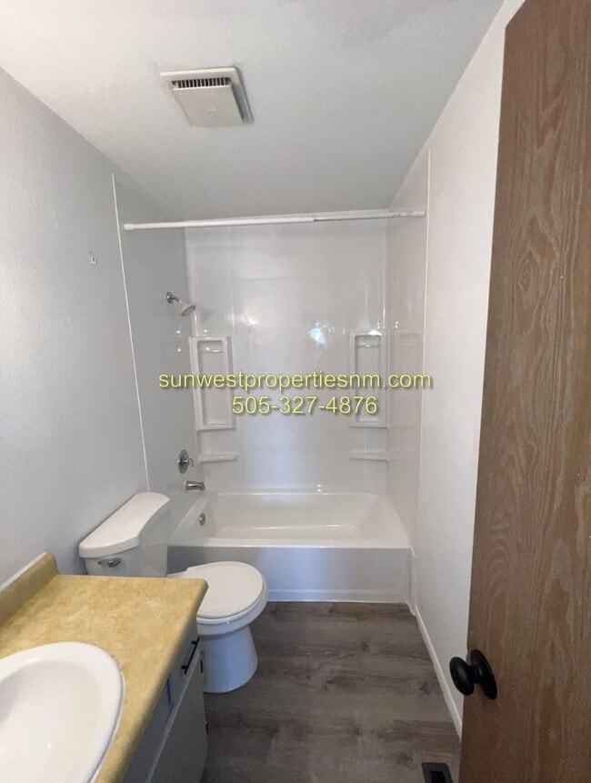 Building Photo - 2810 Parque De Oeste Dr
