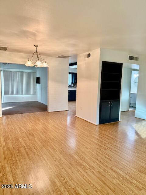 Building Photo - 10236 W Pinehurst Dr