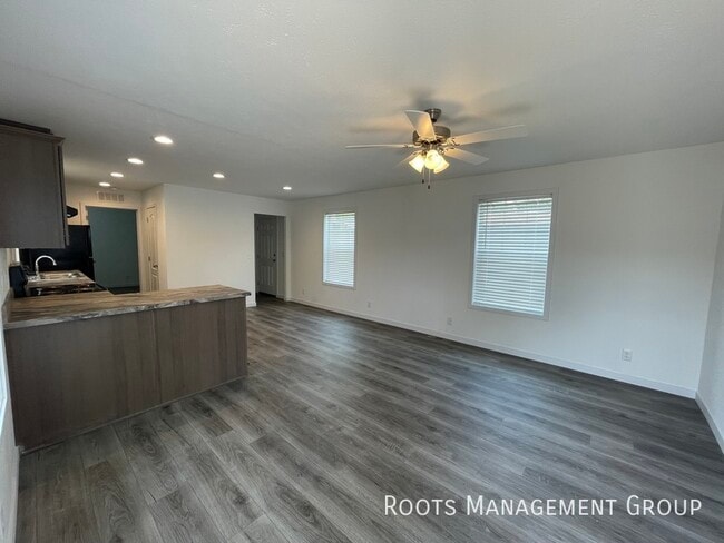 Building Photo - Home Available to Lease - Apply Today!