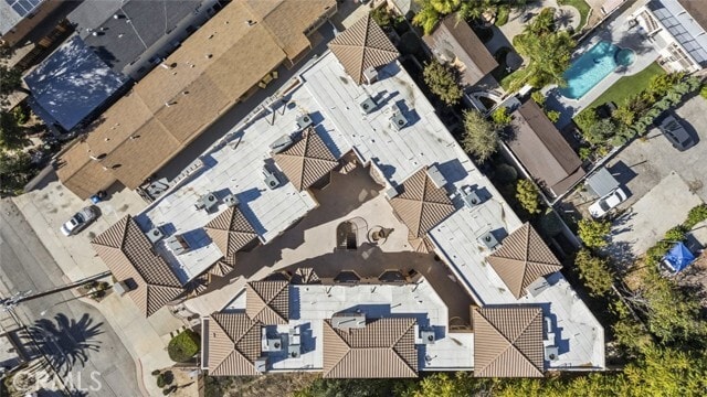 Primary Photo - 6939 Greeley St