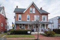 Building Photo - 739 S Matlack St