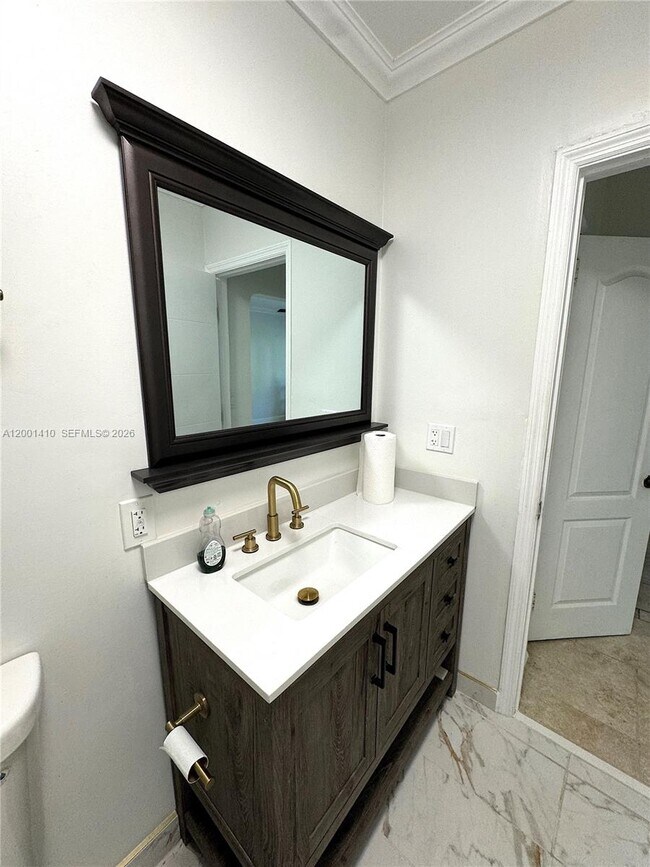 Building Photo - 5530 NW Miami Ct