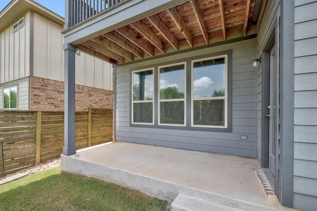 Building Photo - 3651 Sandy Brook Dr