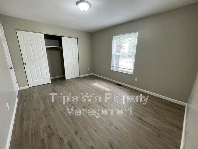 Building Photo - 1725 Orletto Way
