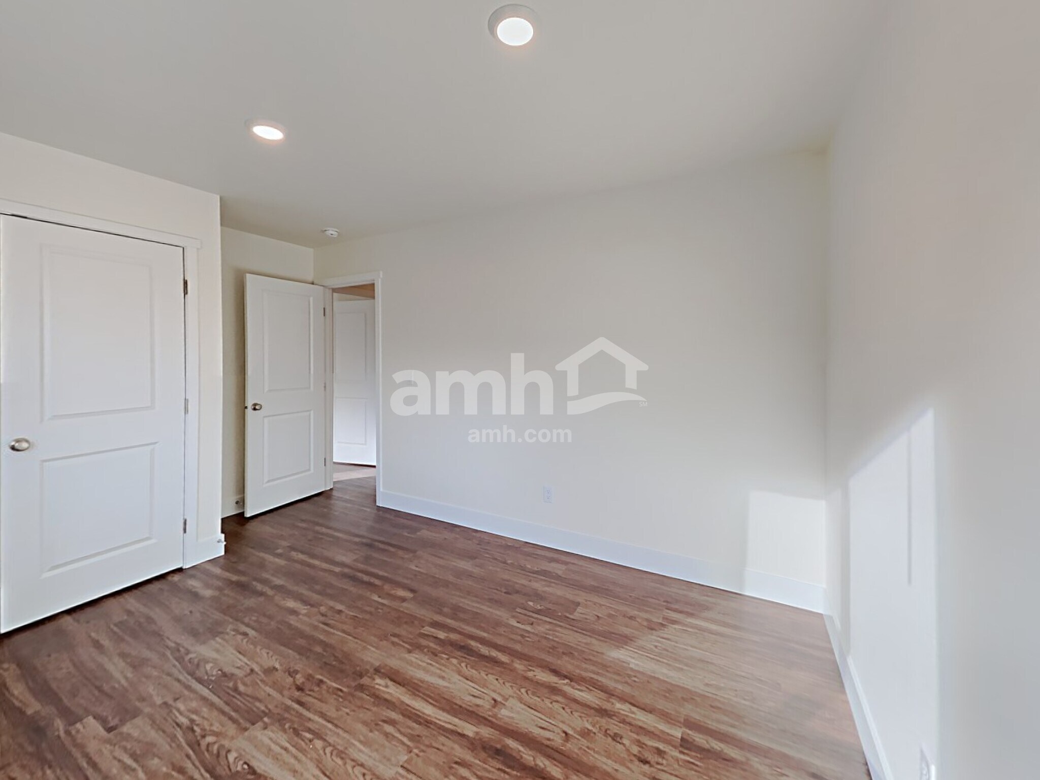 Building Photo - 19311 17th Ave Ct E