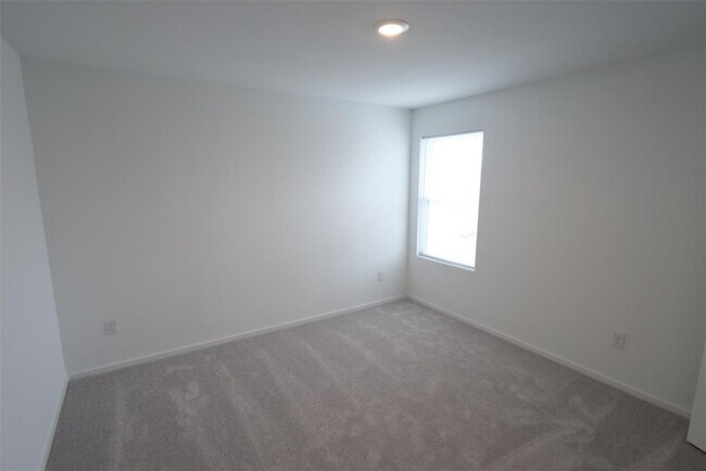 Building Photo - 26727 Feather Reed Dr