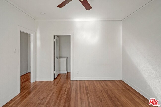 Building Photo - 5121 1/2 N Eagle Rock Blvd
