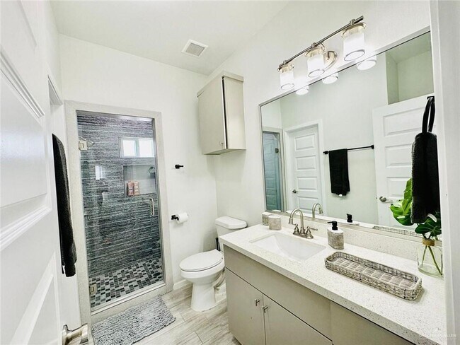 Building Photo - 4701 Mulberry Ave