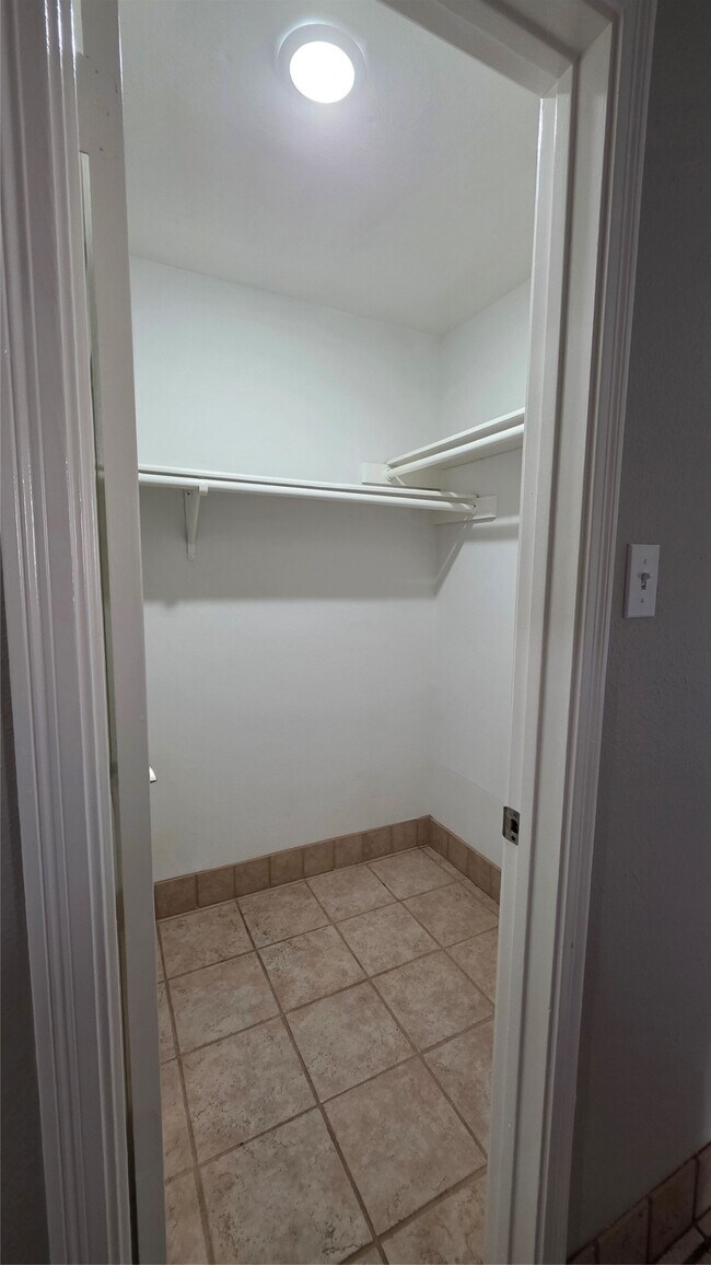 Building Photo - 14855 Easingwold Dr
