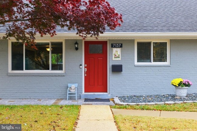 Building Photo - 7137 Murray Ln