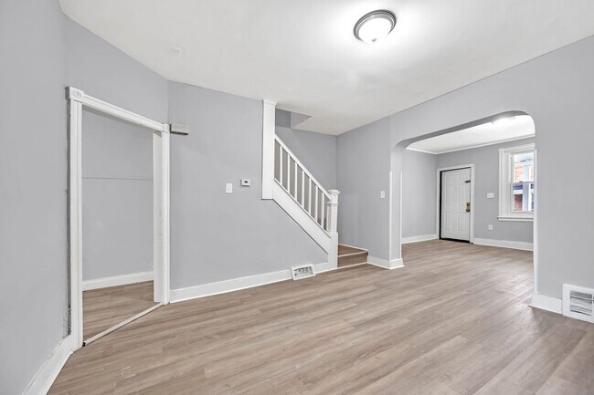 Building Photo - 21 Adella Ave