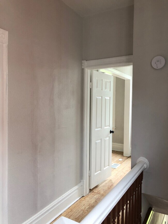 Building Photo - 2809 Sidney St