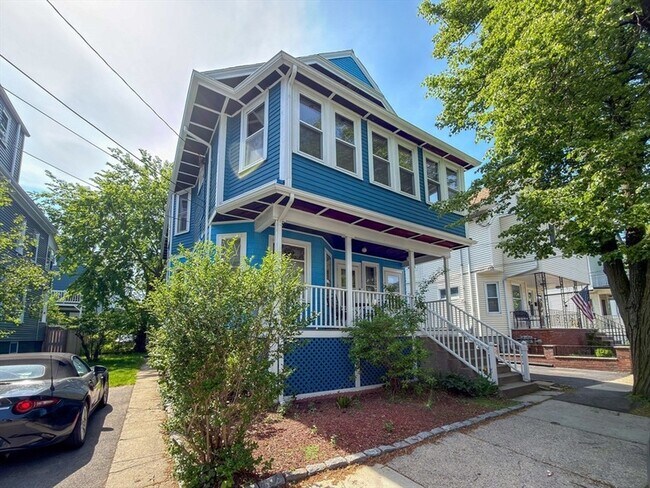 Building Photo - 102 Pearson Rd