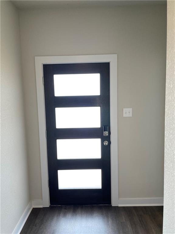 Building Photo - 609 Paddock Ln