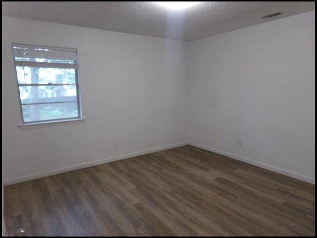 Building Photo - 711 Mimi Ln