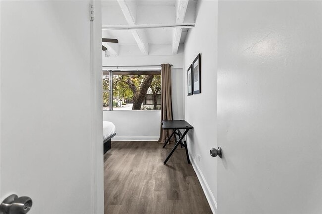 Building Photo - 3645 Peachtree Rd NE