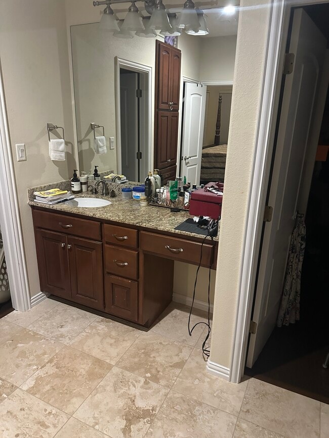 Building Photo - 1580 Cream Level Rd