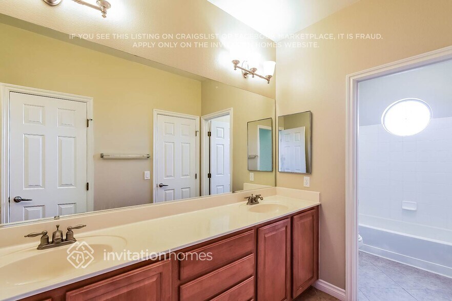 Building Photo - 7008 Puetollano Dr