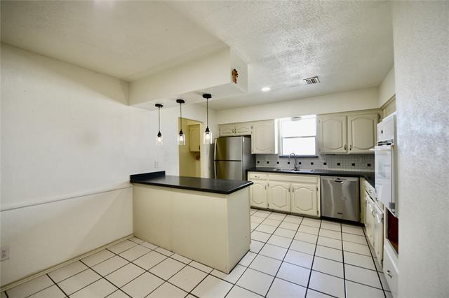 Building Photo - 2021 Mill Pond Rd