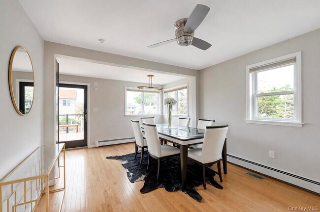 Building Photo - 308 Bedell St