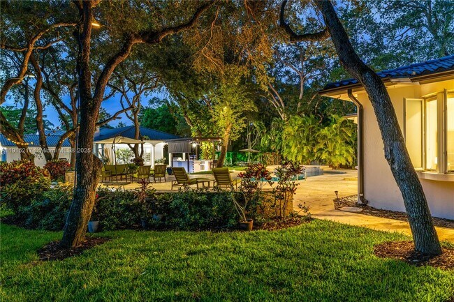 Building Photo - 8941 SW 65th Ct