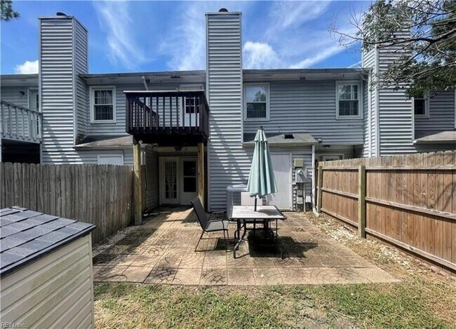 Building Photo - 914 Wilcher Way