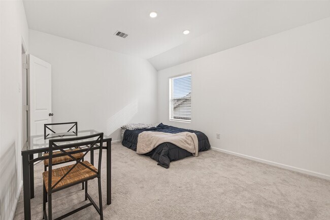 Building Photo - 27118 Angel Creek Ln