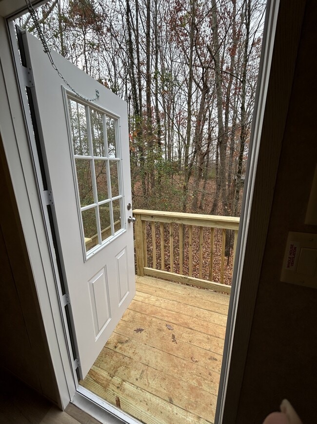 Building Photo - 211 Wauka Ridge Rd