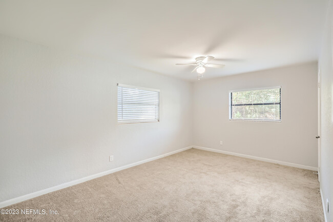 Building Photo - 6371 Sauterne Dr