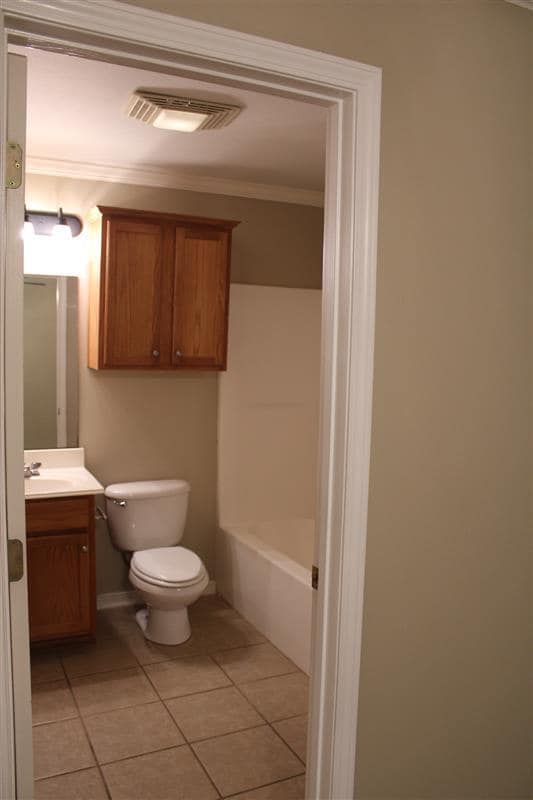 Building Photo - 207 N McGuire Ave