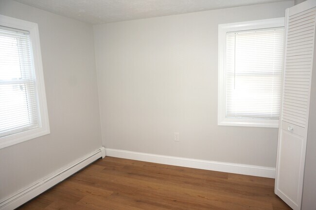 Building Photo - 301 Concord Rd