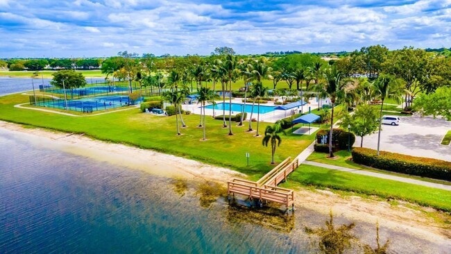 Building Photo - 7787 Springfield Lake Dr