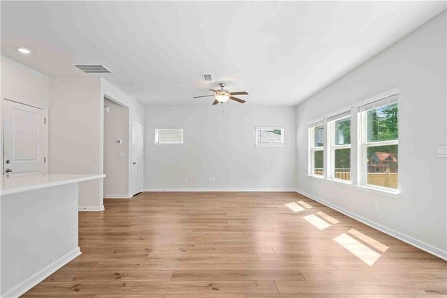 Building Photo - 279 Wells Cir