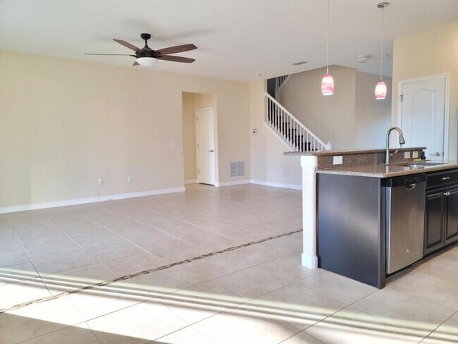 Building Photo - 15030 Evergreen Oak Loop