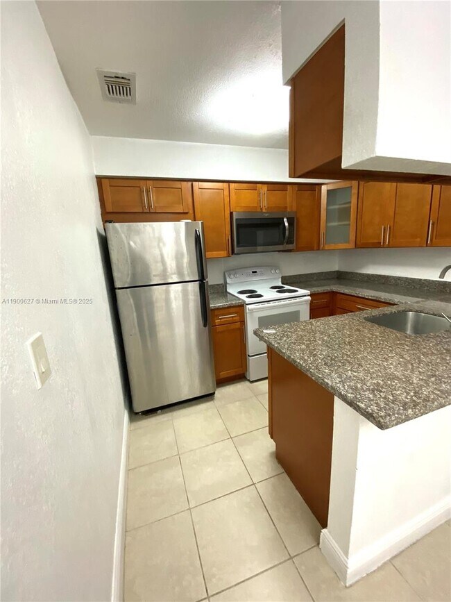 Building Photo - 17580 NW 67th Pl