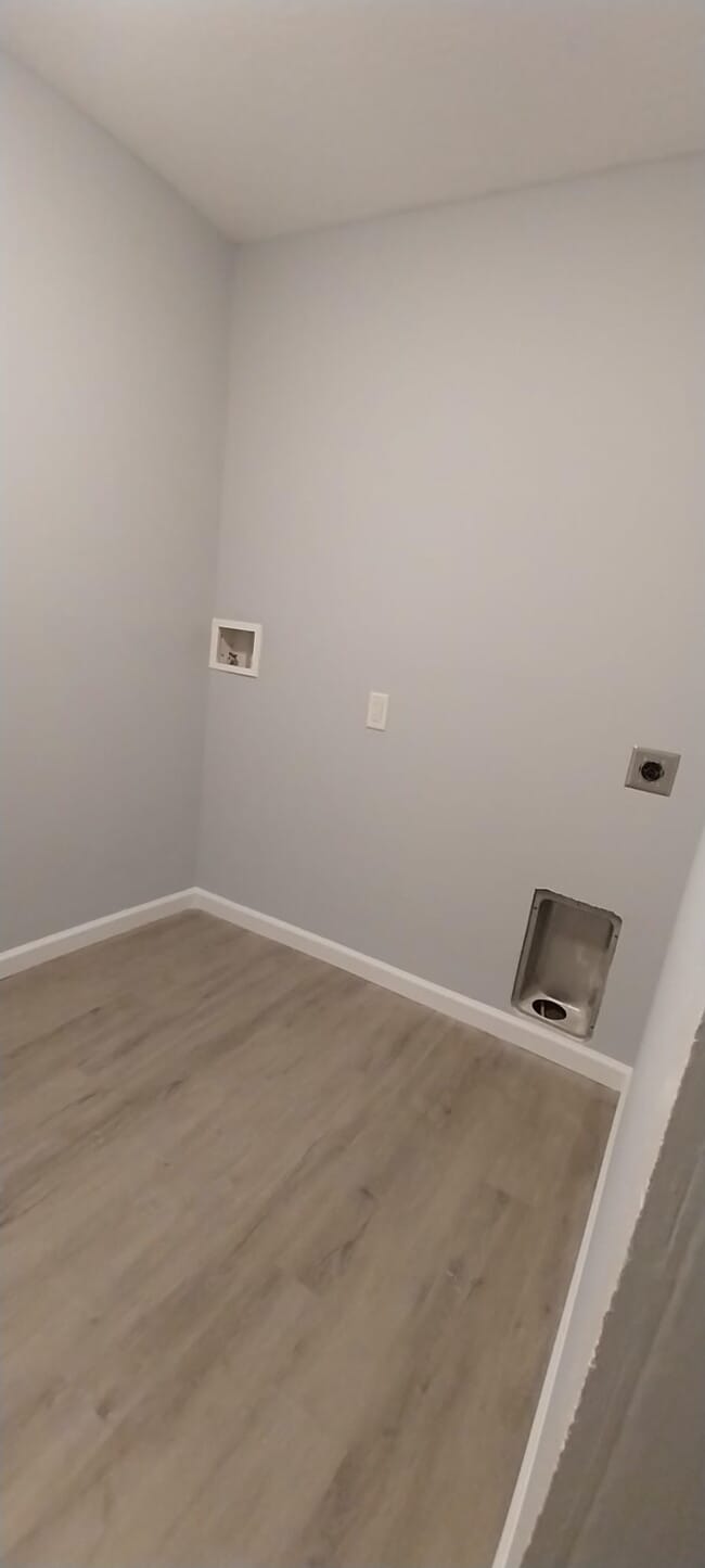 Building Photo - 515 N 6th St