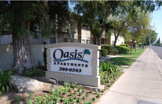 Building Photo - Oasis Apartments