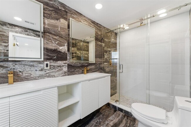 Building Photo - 201 Calle Grande Dr