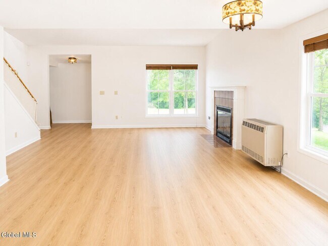 Building Photo - 44 Thimbleberry Rd