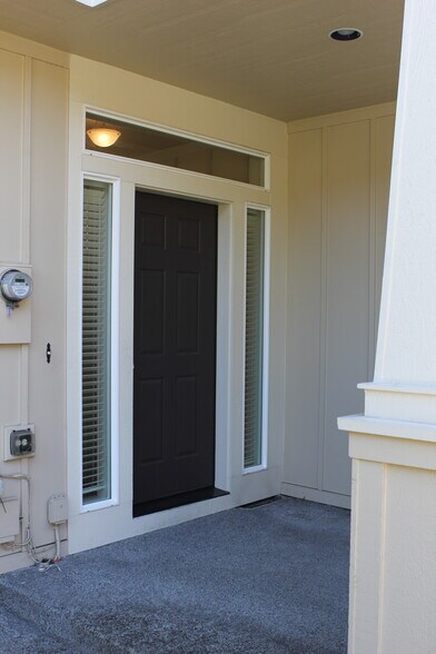Porch - 17234 SW Pleasanton Ln