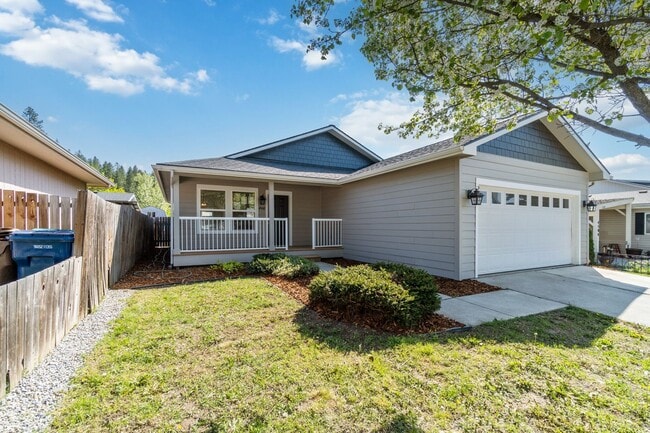 Building Photo - Newly Remodeled Single Family Home in Gate...