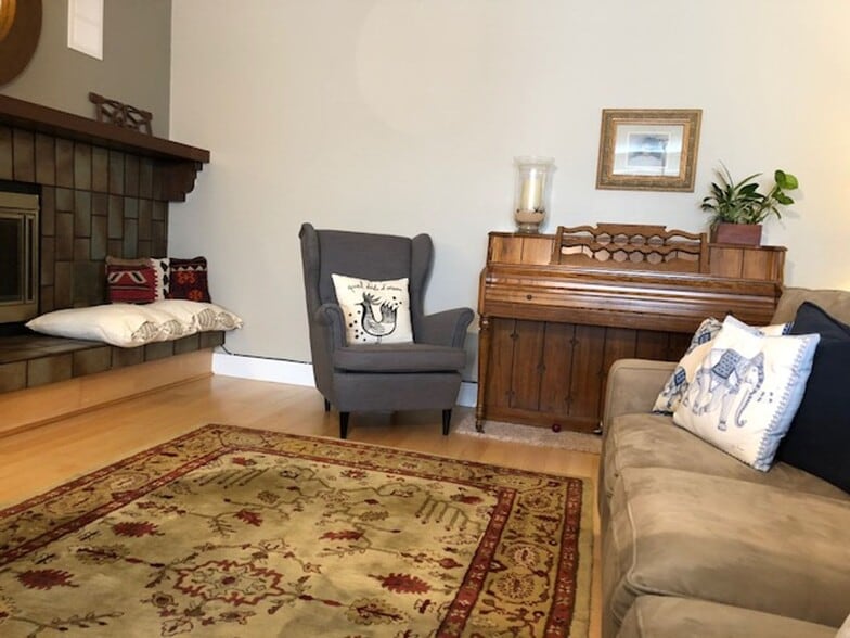 Building Photo - 4475 Laguna Pl