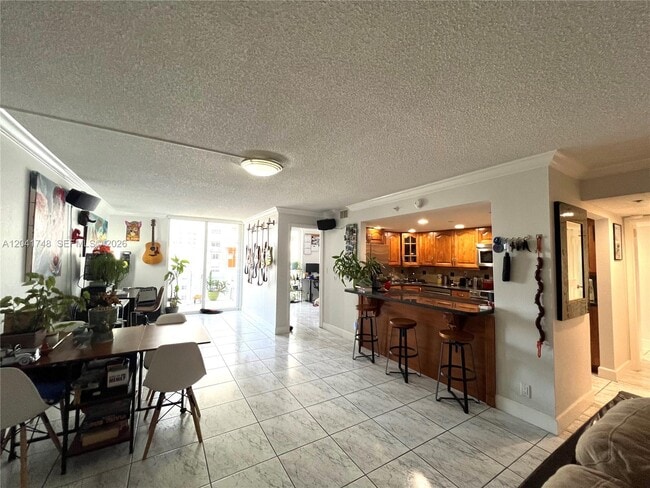 Building Photo - 2401 Collins Ave