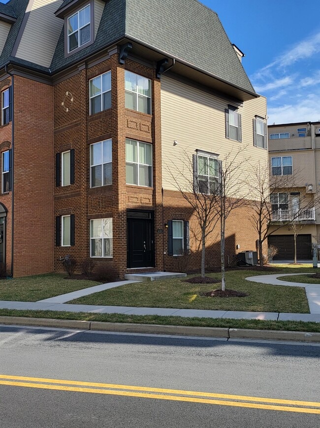 Building Photo - 1438 Wheyfield Dr