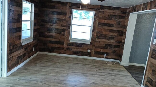 Building Photo - 11465 92nd St N