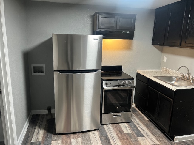 Building Photo - 500 E Liberty St