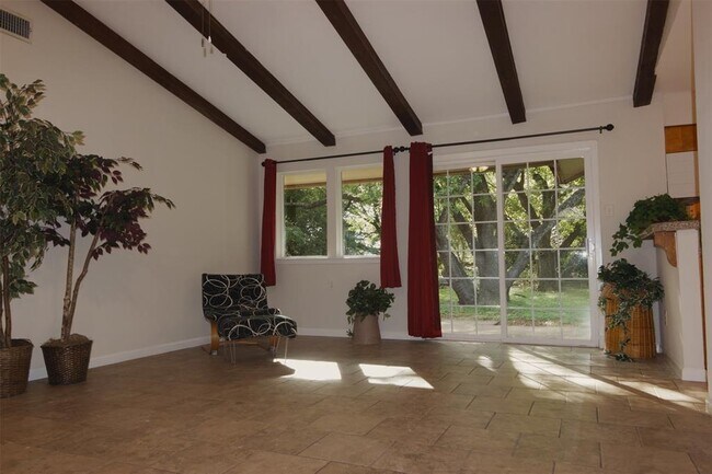 Building Photo - 5308 Peppertree Pkwy