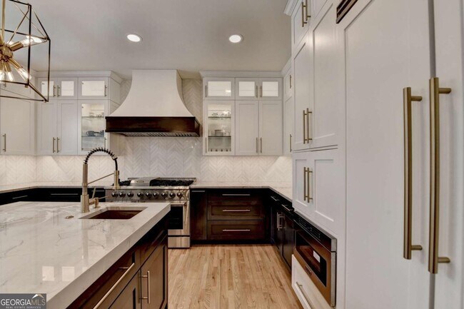 Building Photo - 9055 Preston Ln