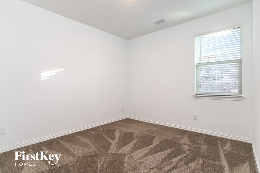 Building Photo - 5213 Idlewood Trail