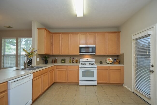 Building Photo - 9203 Kransbury Ln